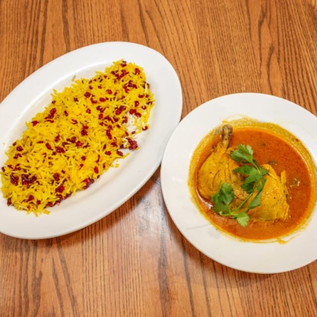 Zereshk Polo with Chicken (10 Servings).