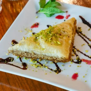 Baklava (Tray of 10)